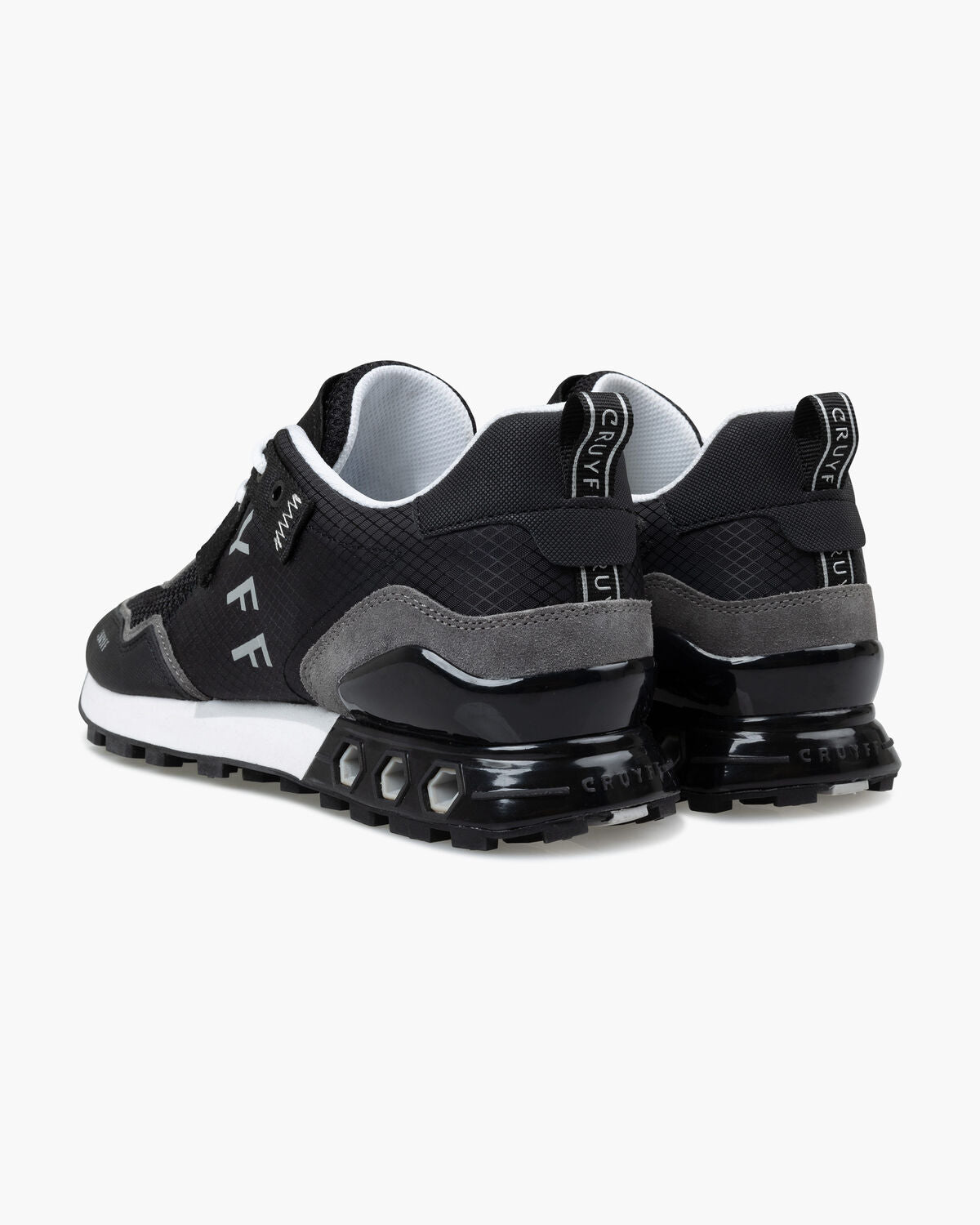 Superbia Hex-Tech Sneaker* – Crossover International