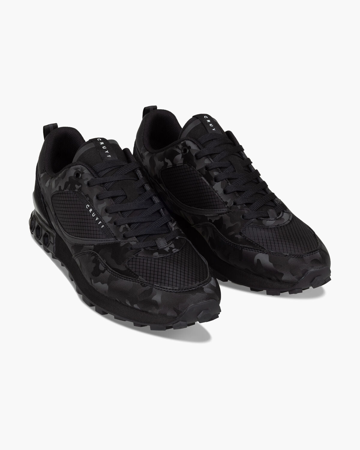 Snyper Sneaker* – Crossover International