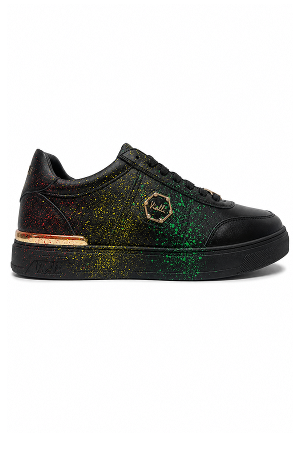 Sneakers – Crossover International