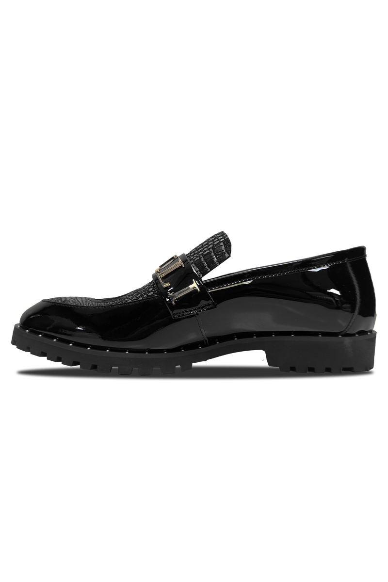 Shoes – Crossover International